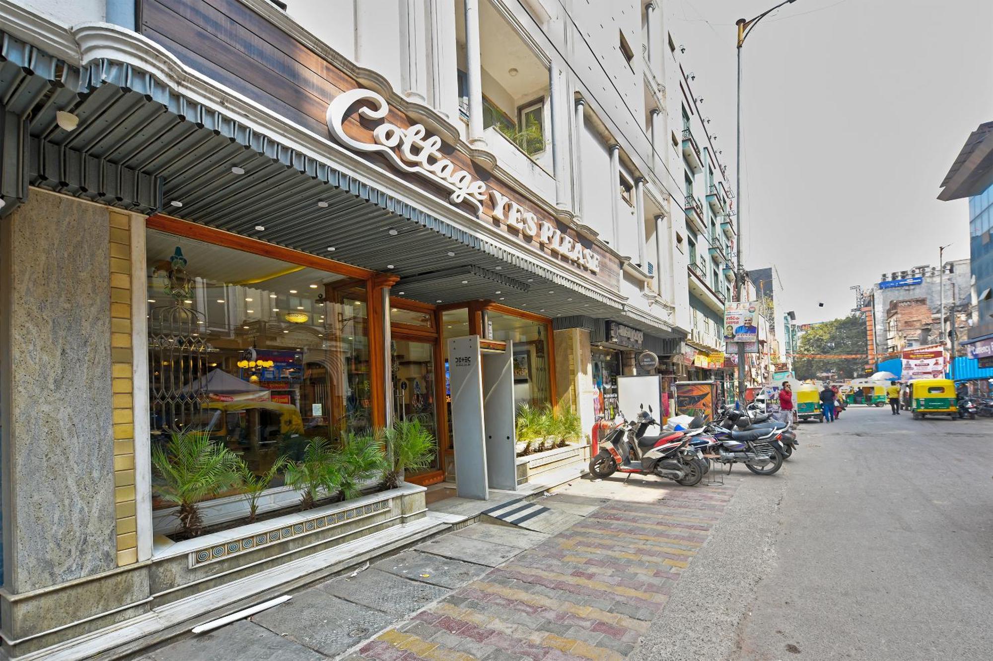 Hotel The Cottage Yes Please - Traveller Choice Award Winner 2025 New Delhi Buitenkant foto